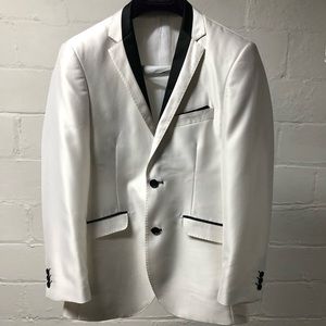 Tzarelli Italy white shark skin suit